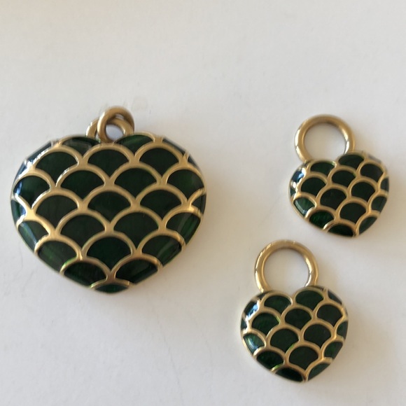 3pc Agatha forest green Enamel heart Pendant Collection Gold tone - Picture 6 of 7